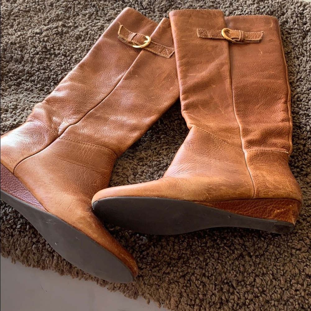 Boots - Picture 4 of 4